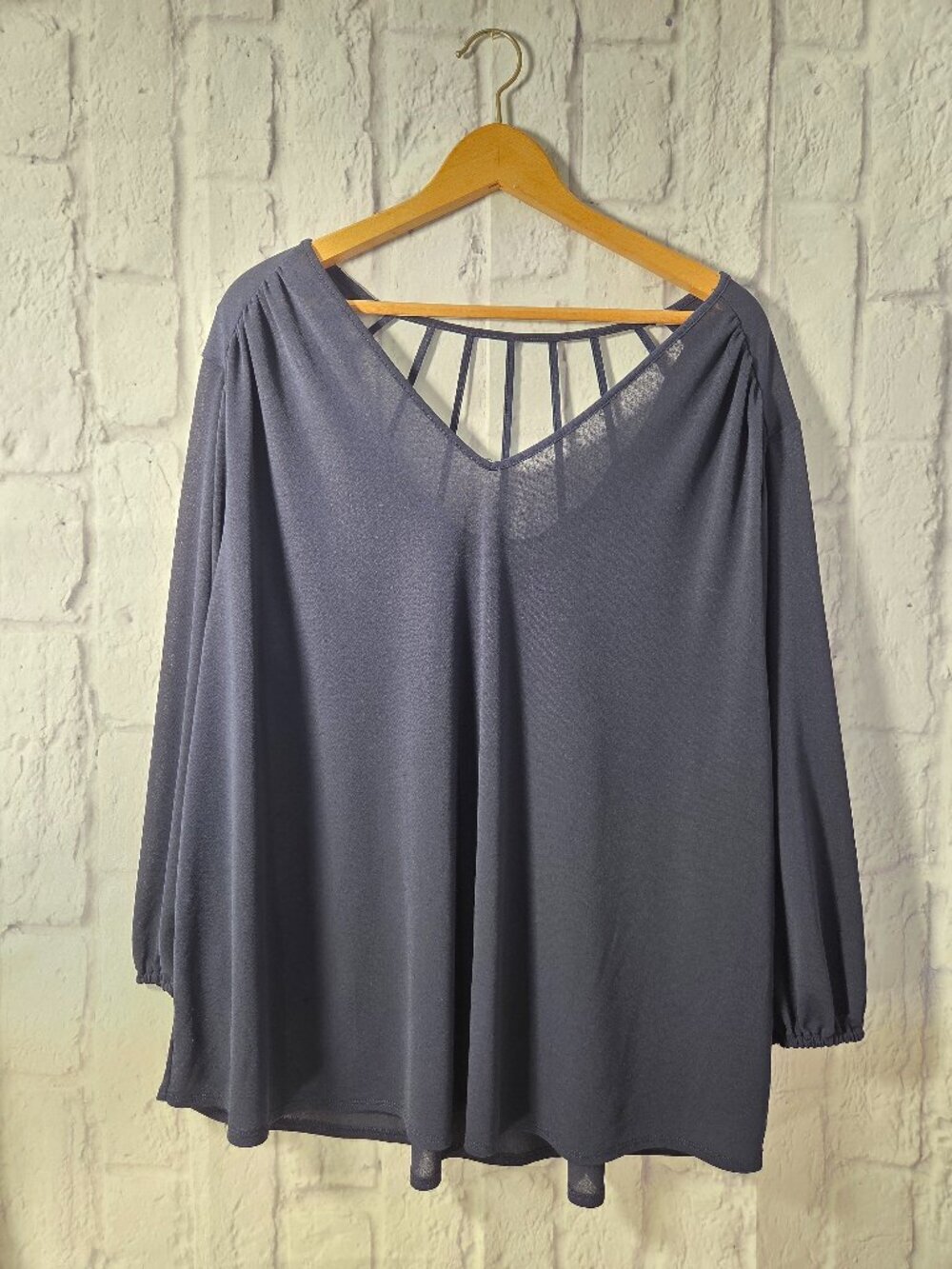Cato 22/24 Navy Blue V Neck Cut Out Lightweight Semi Sheer Blouse (FLAW)